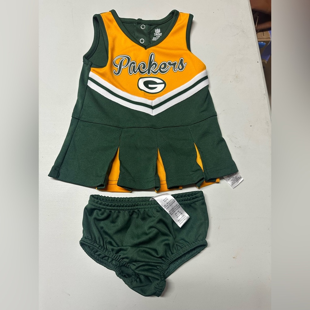Packer cheerleading outfit